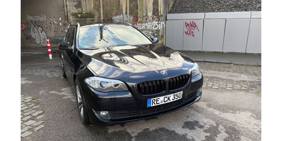 BMW 523 178.000 km 9.500 &euro; Recklinghausen 45661