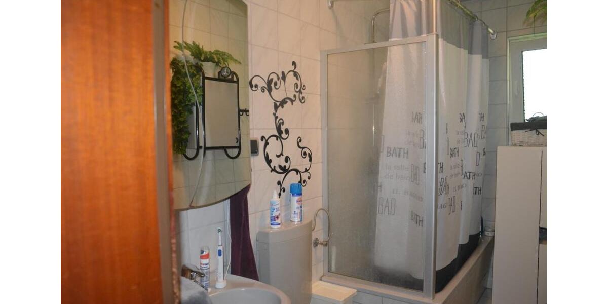 Etagenwohnung Essen Stadtbezirk IV - 3 Zimmer, 64 m&sup2;, 700&euro; | Angebot:25635884