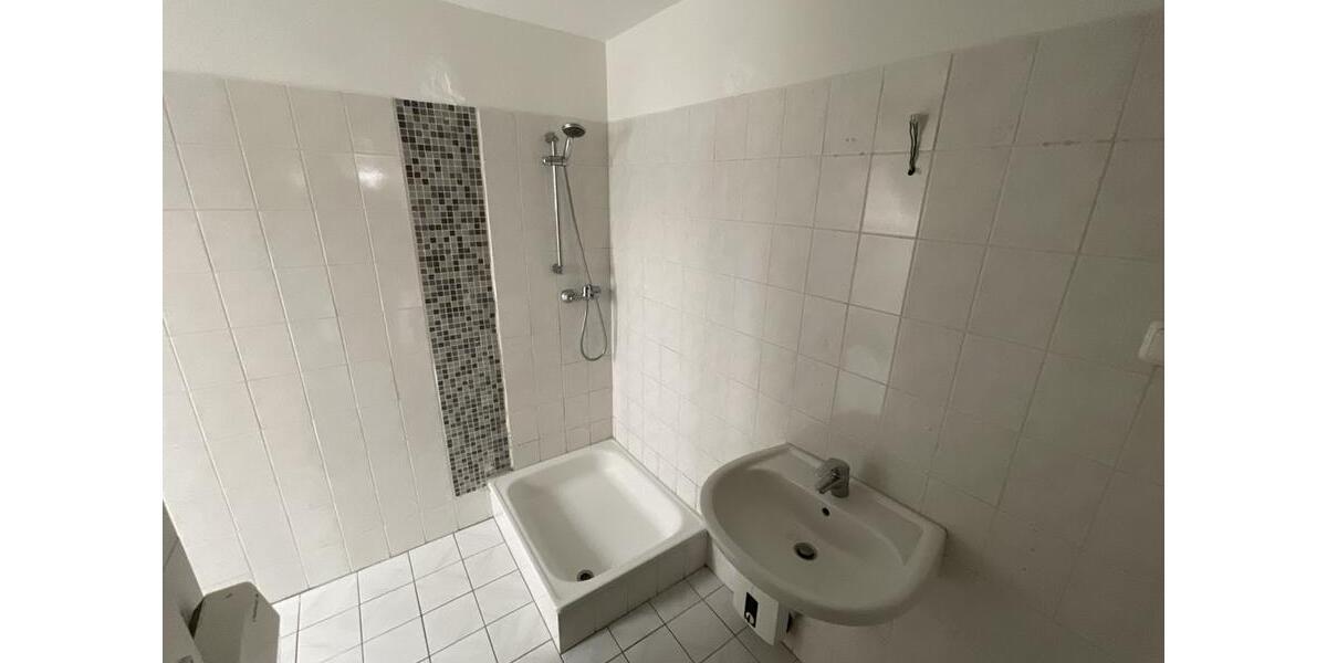 Dachgeschoßwohnung Essen Stadtbezirk IV - 2 Zimmer, 48 m&sup2;, 409&euro; | Angebot:25423606