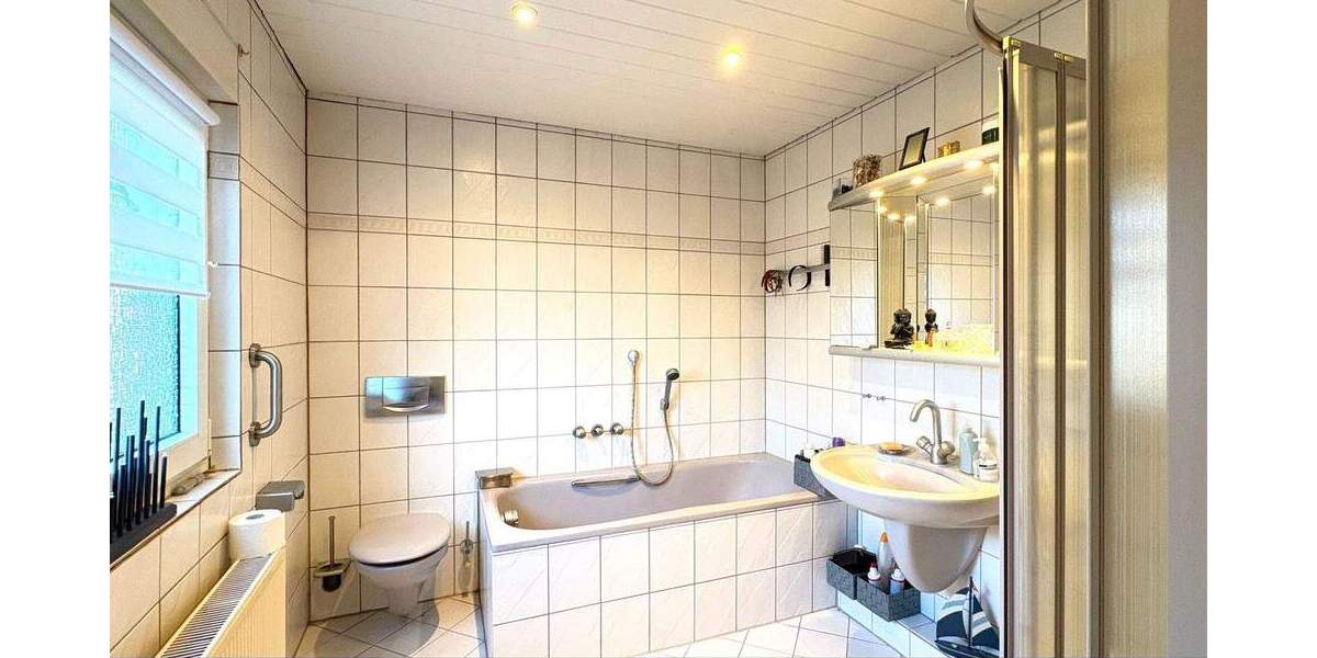 Einfamilienhaus Essen Schonnebeck - 4 Zimmer, 115 m&sup2;, 330.000&euro; | Angebot:25679215