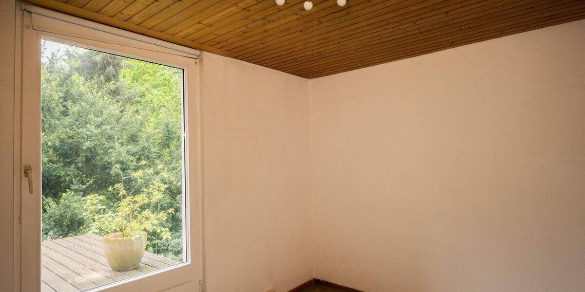 Einfamilienhaus Essen Bergerhausen - 8 Zimmer, 180 m&sup2;, 440.000&euro; | Angebot:26583846
