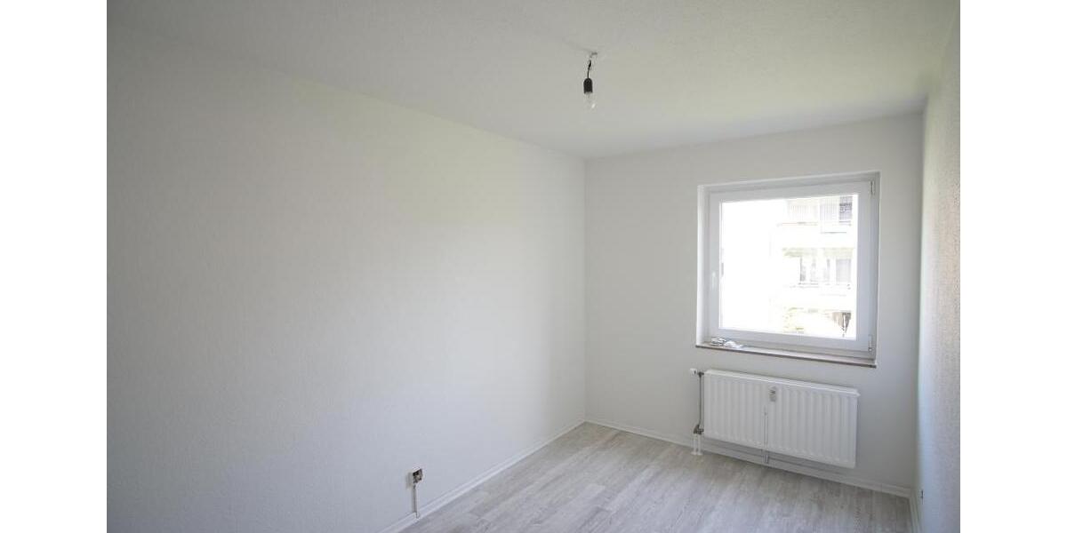 Etagenwohnung Essen Stadtbezirk VI - 3 Zimmer, 81 m&sup2;, 699&euro; | Angebot:25373770