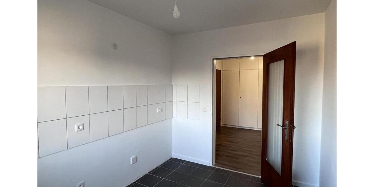 Etagenwohnung Essen Stadtbezirk IV - 2 Zimmer, 73 m&sup2;, 529&euro; | Angebot:25262685