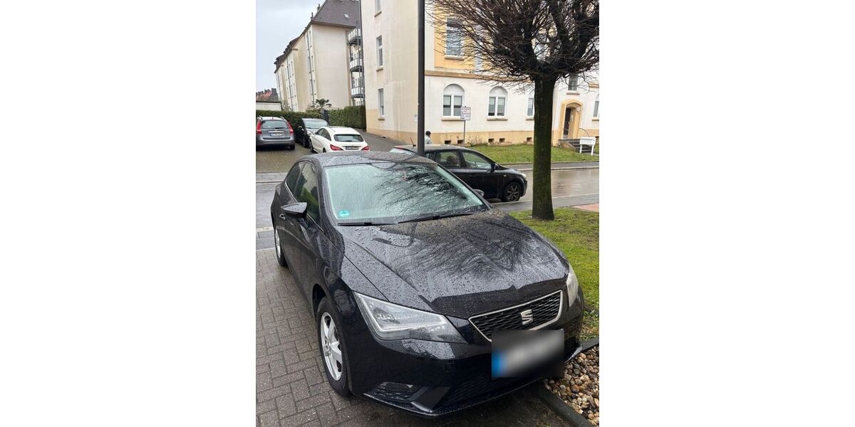 Seat Leon 112.000 km 7.290 &euro; Recklinghausen 45657
