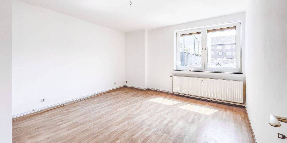 Etagenwohnung Bochum Innenstadt - 3 Zimmer, 78 m&sup2;, 830&euro; | Angebot:26499351