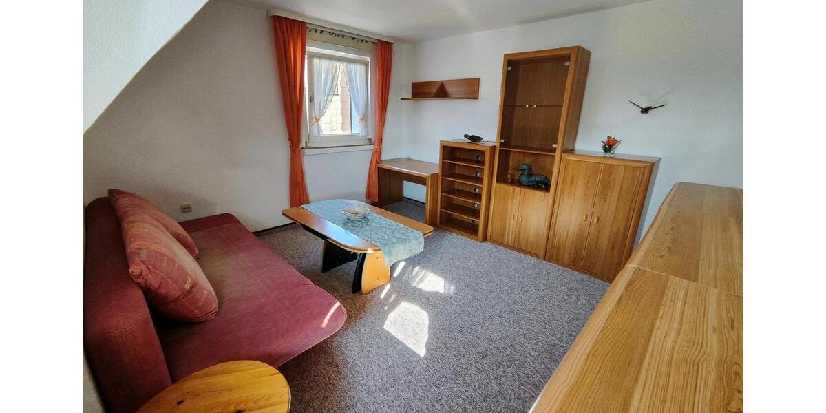 Dachgeschoßwohnung Gladbeck - 2.5 Zimmer, 40 m&sup2;, 500&euro; | Angebot:25838703