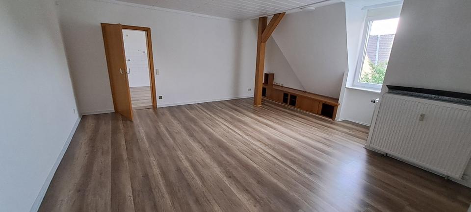 Etagenwohnung Recklinghausen Berghausen - 3 Zimmer, 75 m&sup2;, 450&euro; | Angebot:26414696