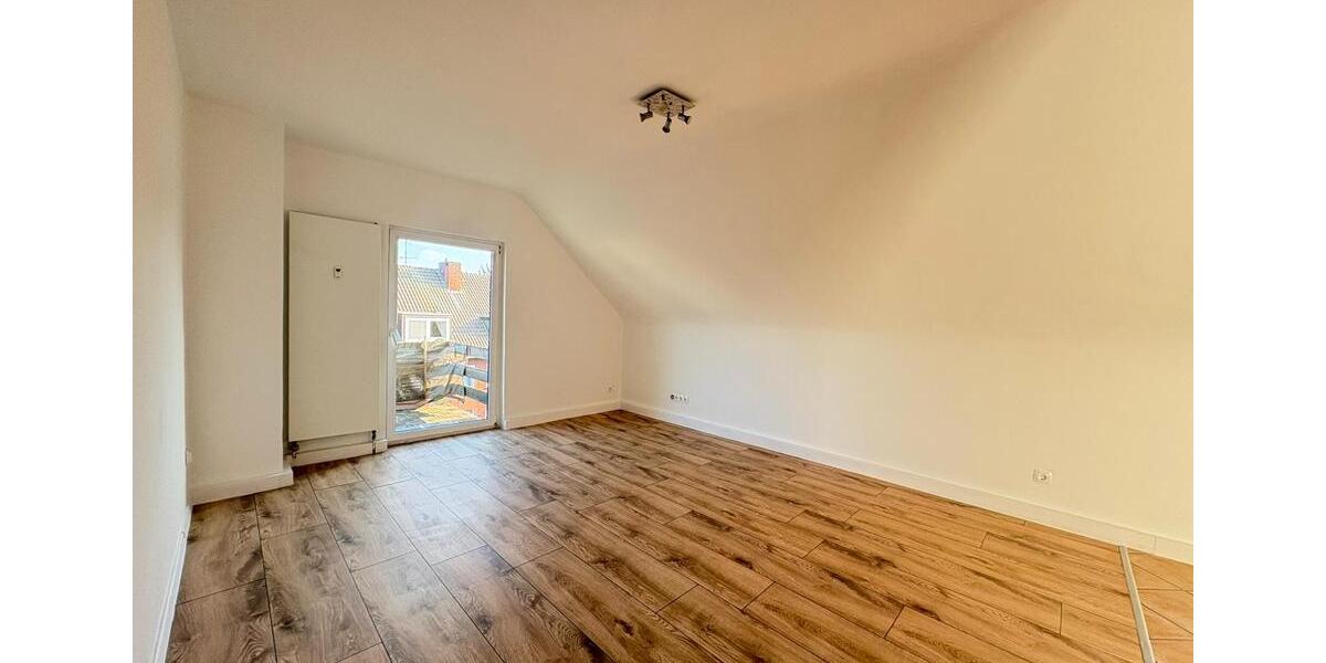 Dachgeschoßwohnung Gelsenkirchen Gelsenkirchen-Nord - 3 Zimmer, 58 m&sup2;, 82.000&euro; | Angebot:25886651