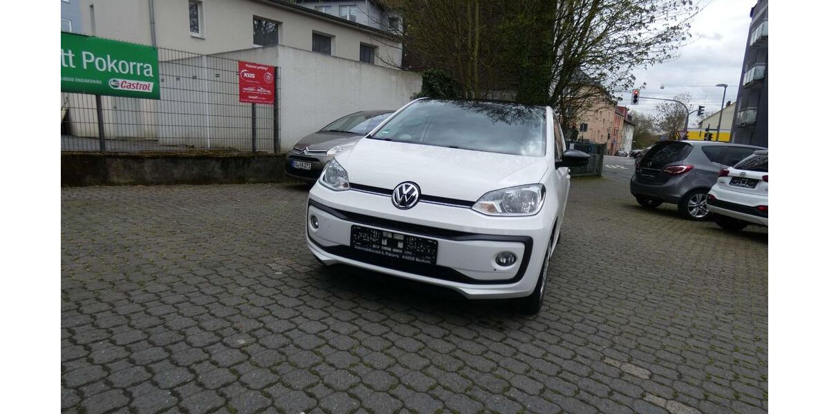 VW up! 71.200 km 9.450 &euro; Bochum 44809