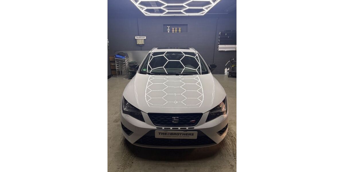 Seat Leon 132.937 km 14.750 &euro; Wuppertal 42899