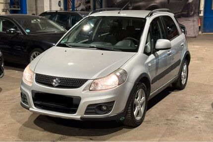 Suzuki SX4 86.500 km 7.990 &euro; Wuppertal 42349