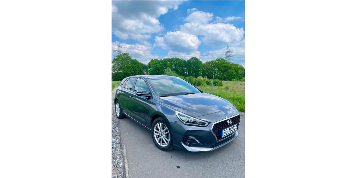 Hyundai i30 82.000 km 16.500 &euro; Marl 45768