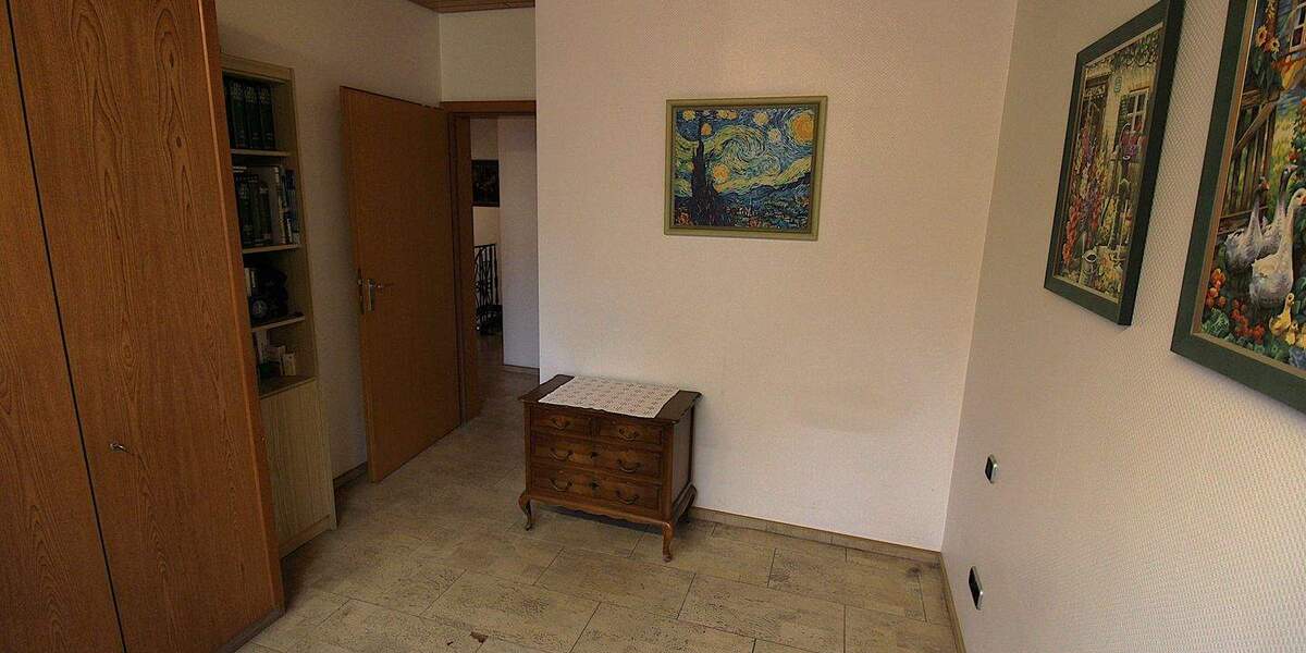 Reihenmittelhaus Gladbeck Zweckel - 6 Zimmer, 150 m&sup2;, 385.000&euro; | Angebot:25683226