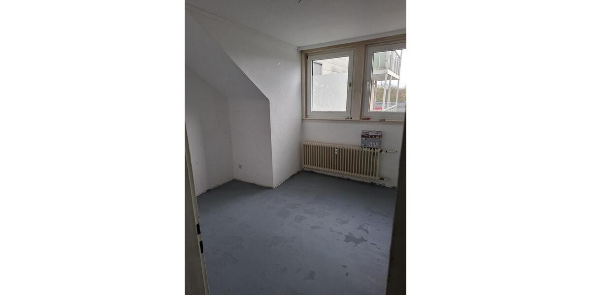 Dachgeschoßwohnung Gevelsberg - 3 Zimmer, 69 m&sup2;, 750&euro; | Angebot:25898933