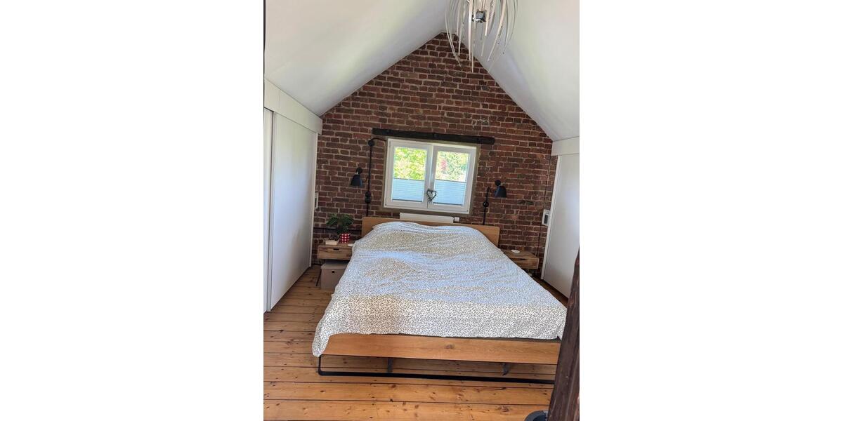 Dachgeschoßwohnung Wuppertal Sedansberg - 4 Zimmer, 165 m&sup2;, 320.000&euro; | Angebot:26586256
