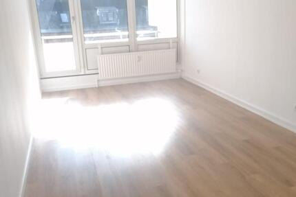 Wohnung Wuppertal - 1 Zimmer, 32 m&sup2;, 350&euro; | Angebot:25406297