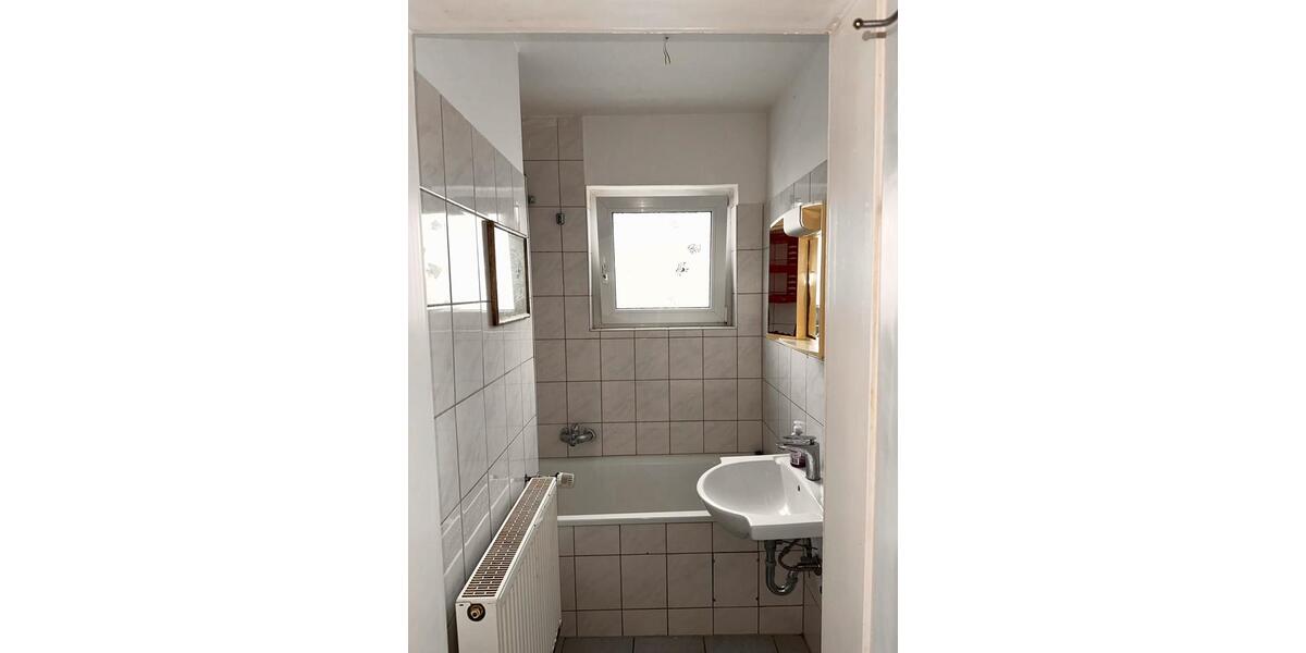 Etagenwohnung Oberhausen - 4 Zimmer, 94 m&sup2;, 850&euro; | Angebot:25267735