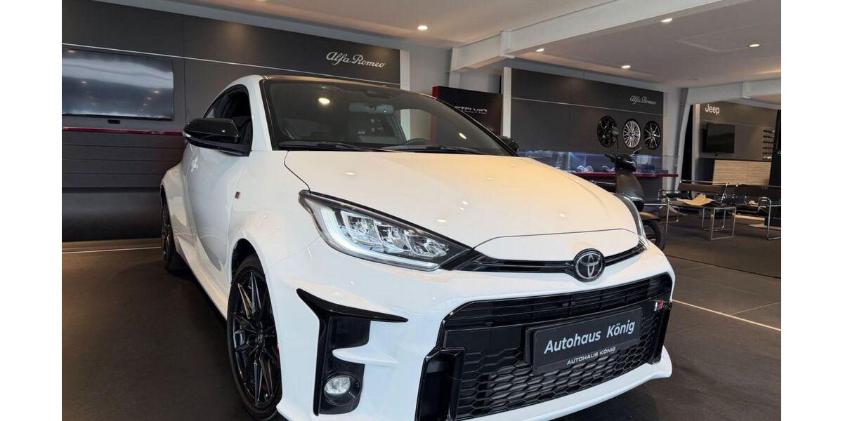 Toyota Yaris 10.821 km 35.950 &euro; Schwerte 58239