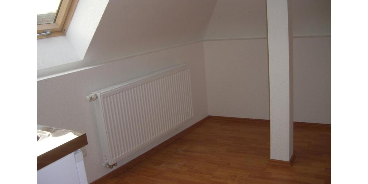 Dachgeschoßwohnung Bochum Bochum-Nord - 1 Zimmer, 20 m&sup2;, 350&euro; | Angebot:25903085