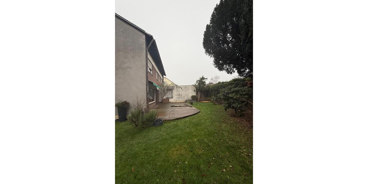 Erdgeschoßwohnung Dortmund Brackel - 3 Zimmer, 110 m&sup2;, 1.600&euro; | Angebot:24420094