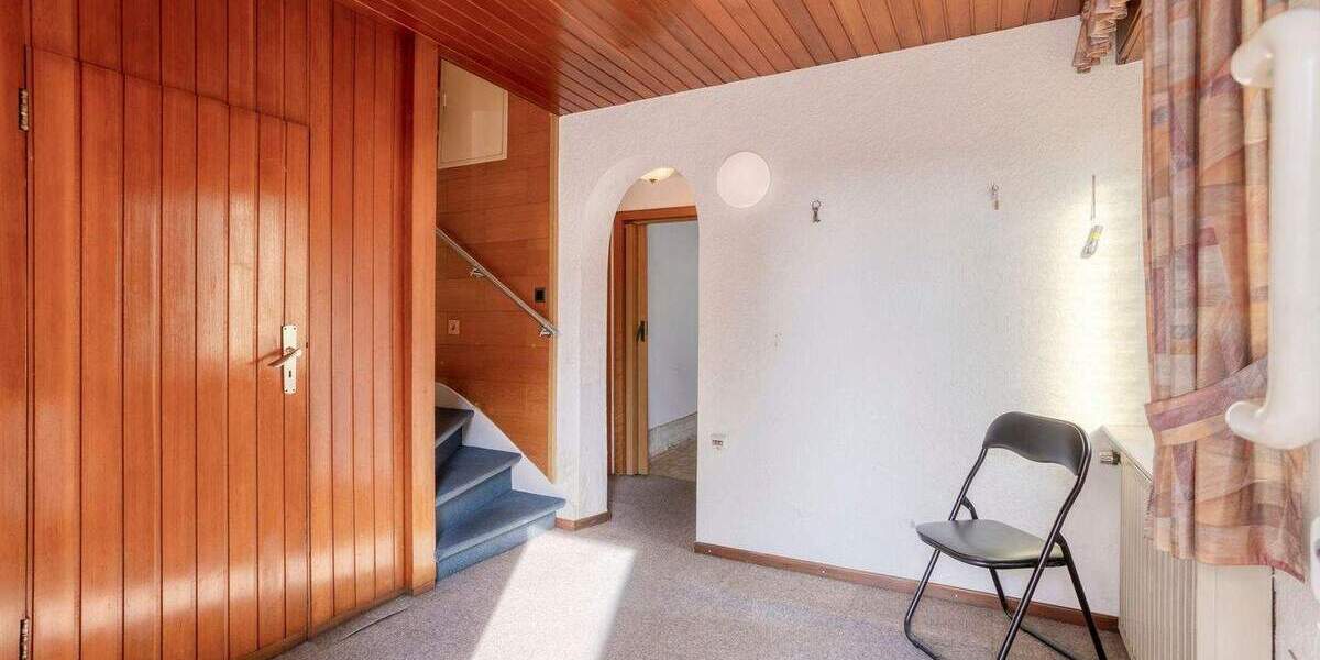 Mehrfamilienhaus, Wohnhaus Oberhausen Buschhausen - 7 Zimmer, 217 m&sup2;, 330.000&euro; | Angebot:25799175