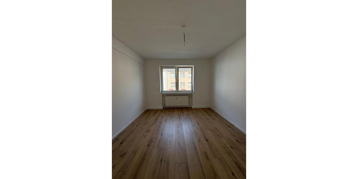 Etagenwohnung Gelsenkirchen Gelsenkirchen-Mitte - 5.5 Zimmer, 137 m&sup2;, 1.000&euro; | Angebot:25434234