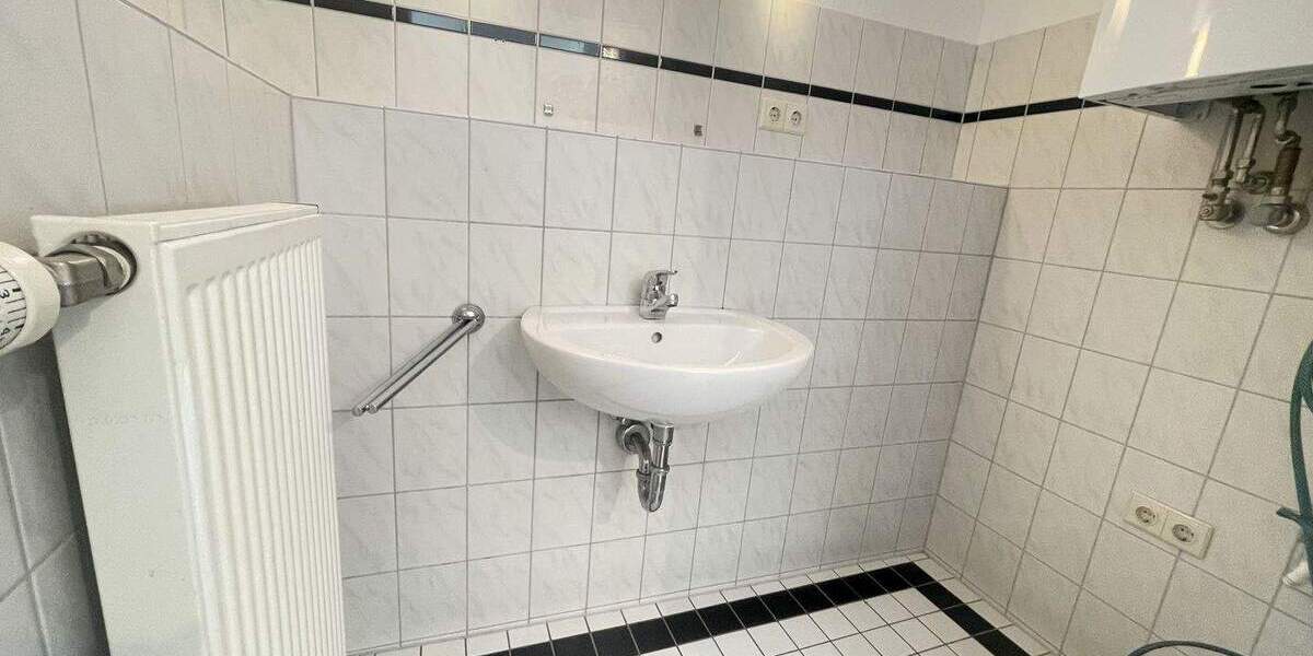 Etagenwohnung Wuppertal Barmen - 3 Zimmer, 79 m&sup2;, 125.000&euro; | Angebot:25664962