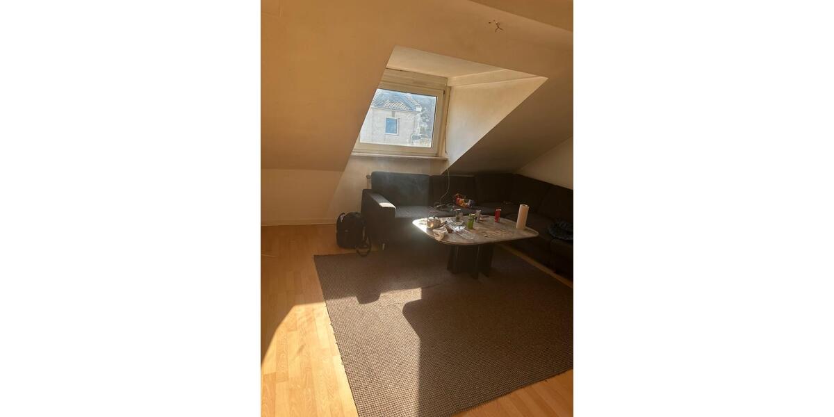 Dachgeschoßwohnung Gelsenkirchen Gelsenkirchen-Mitte - 2 Zimmer, 39 m&sup2;, 402&euro; | Angebot:25366827