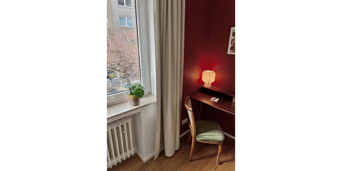 Etagenwohnung Essen Stadtbezirk II - 2 Zimmer, 70 m&sup2;, 2.900&euro; | Angebot:25499367