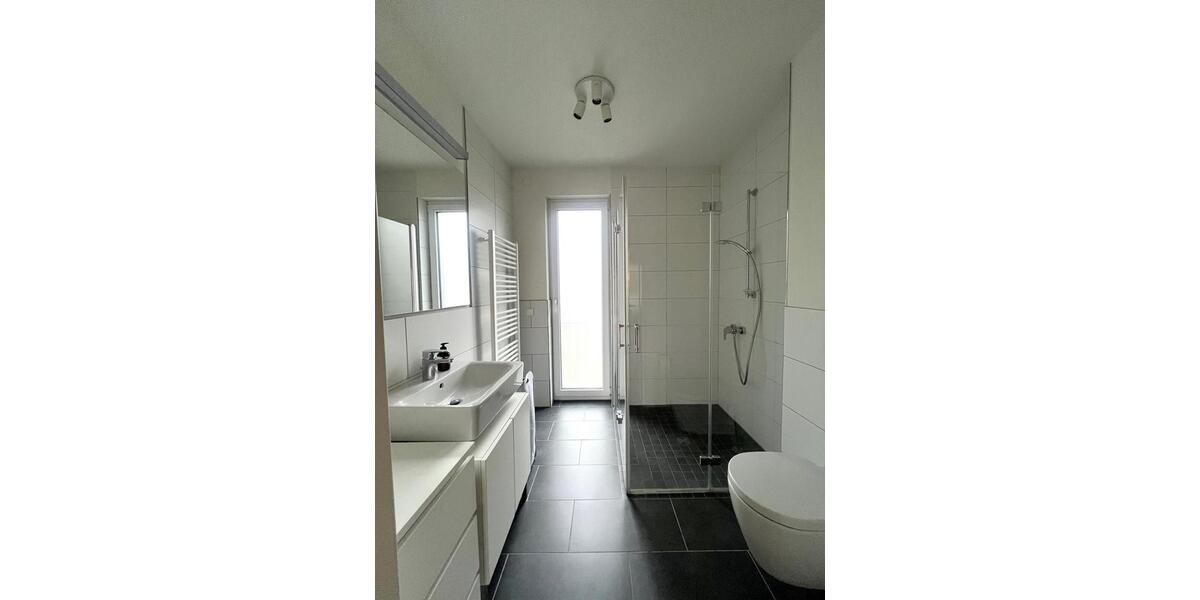 Etagenwohnung Essen Stadtbezirk II - 2.5 Zimmer, 65 m&sup2;, 833&euro; | Angebot:25796701