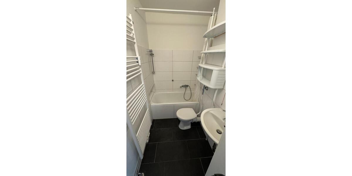 Etagenwohnung Dortmund Innenstadt Ost - 3 Zimmer, 80 m&sup2;, 640&euro; | Angebot:25073405