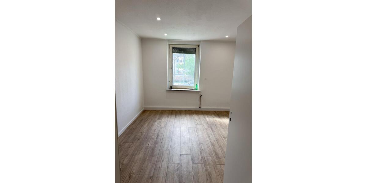 Erdgeschoßwohnung Waltrop - 4 Zimmer, 111 m&sup2;, 1.110&euro; | Angebot:25896651