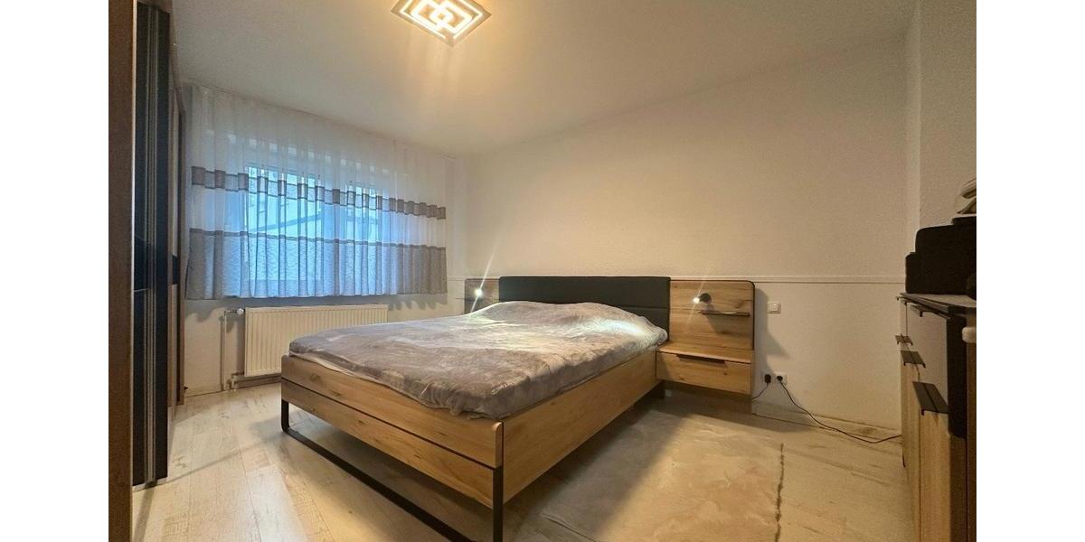 Erdgeschoßwohnung Essen Stadtbezirk V - 6 Zimmer, 130 m&sup2;, 290.000&euro; | Angebot:24816188