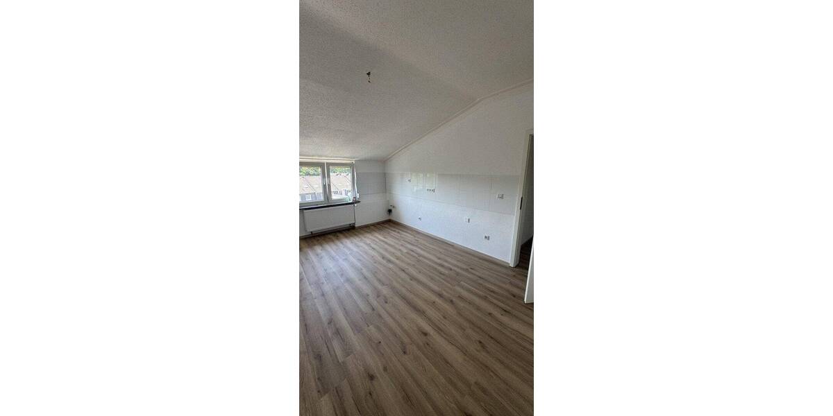 Etagenwohnung Bochum Langendreer - 4 Zimmer, 100 m&sup2;, 950&euro; | Angebot:26916863
