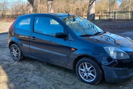 Ford Fiesta 156.506 km 1.200 &euro; Dortmund 44227