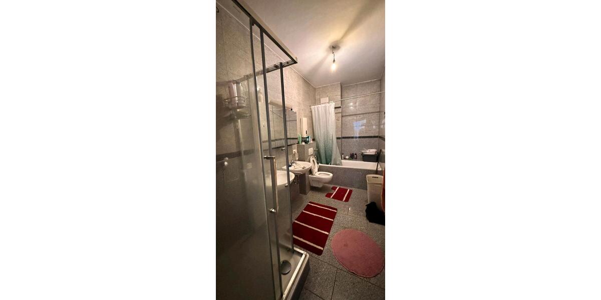 Etagenwohnung Essen Stadtkern - 3 Zimmer, 134 m&sup2;, 1.230&euro; | Angebot:25853085
