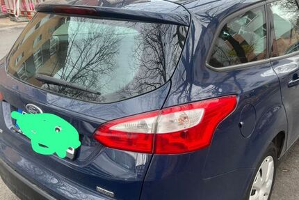 Ford Focus 233.900 km 2.450 &euro; Dortmund 44147