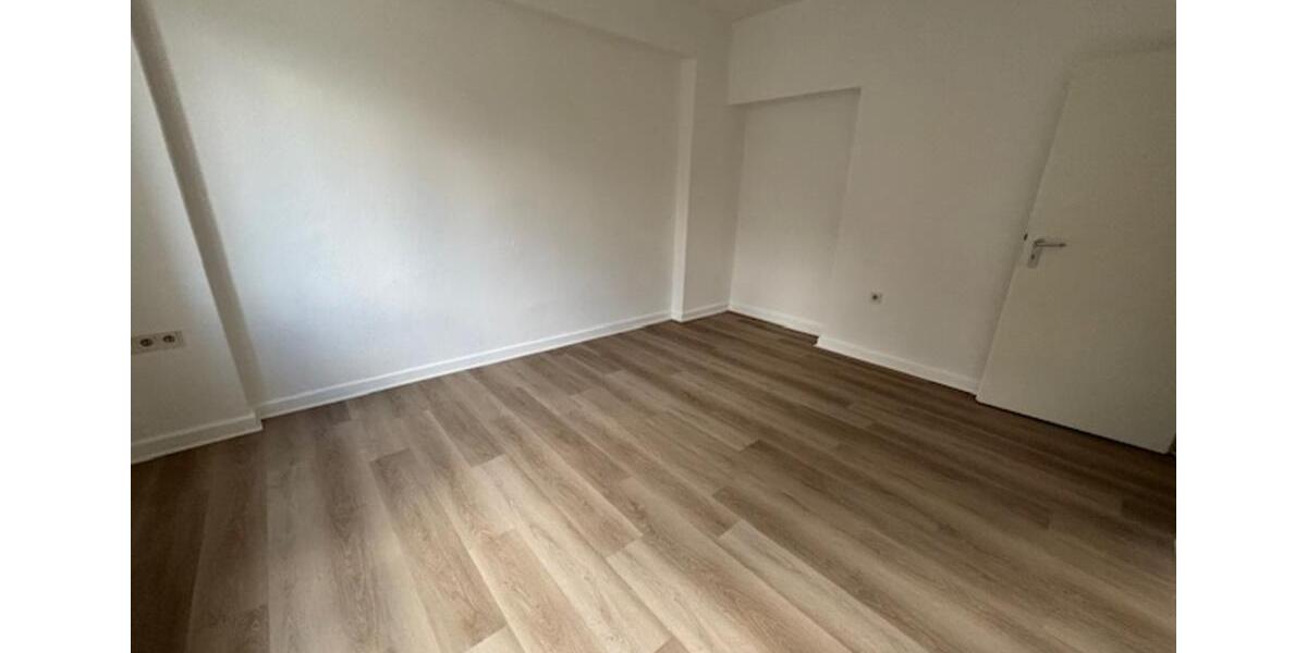 Etagenwohnung Essen Stadtbezirk II - 2 Zimmer, 63 m&sup2;, 690&euro; | Angebot:25749528