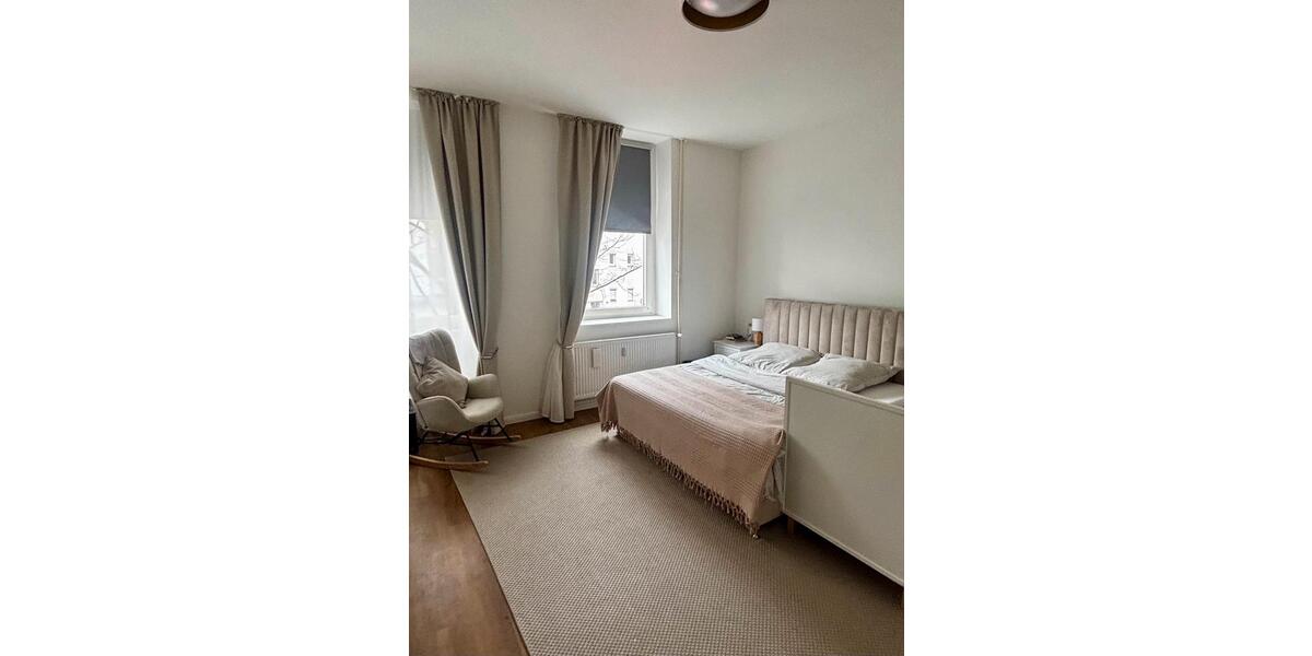 Etagenwohnung Essen Huttrop - 3 Zimmer, 81 m&sup2;, 1.375&euro; | Angebot:25635888