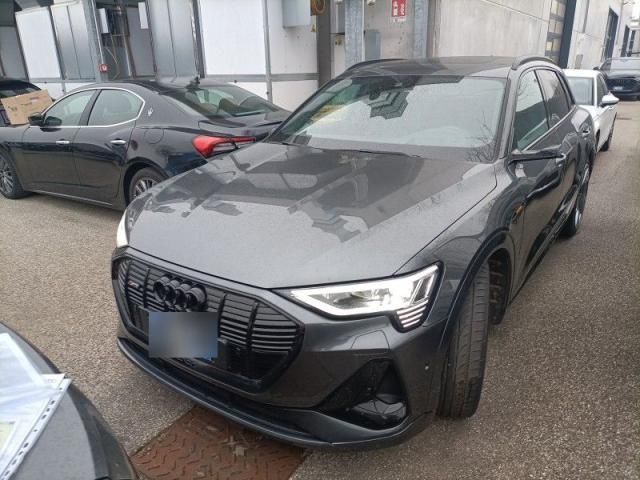 Audi e-tron 76.807 km 39.290 &euro; Hagen 58091