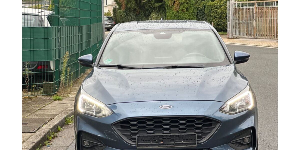 Ford Focus 242.734 km 8.999 &euro; Essen 45276