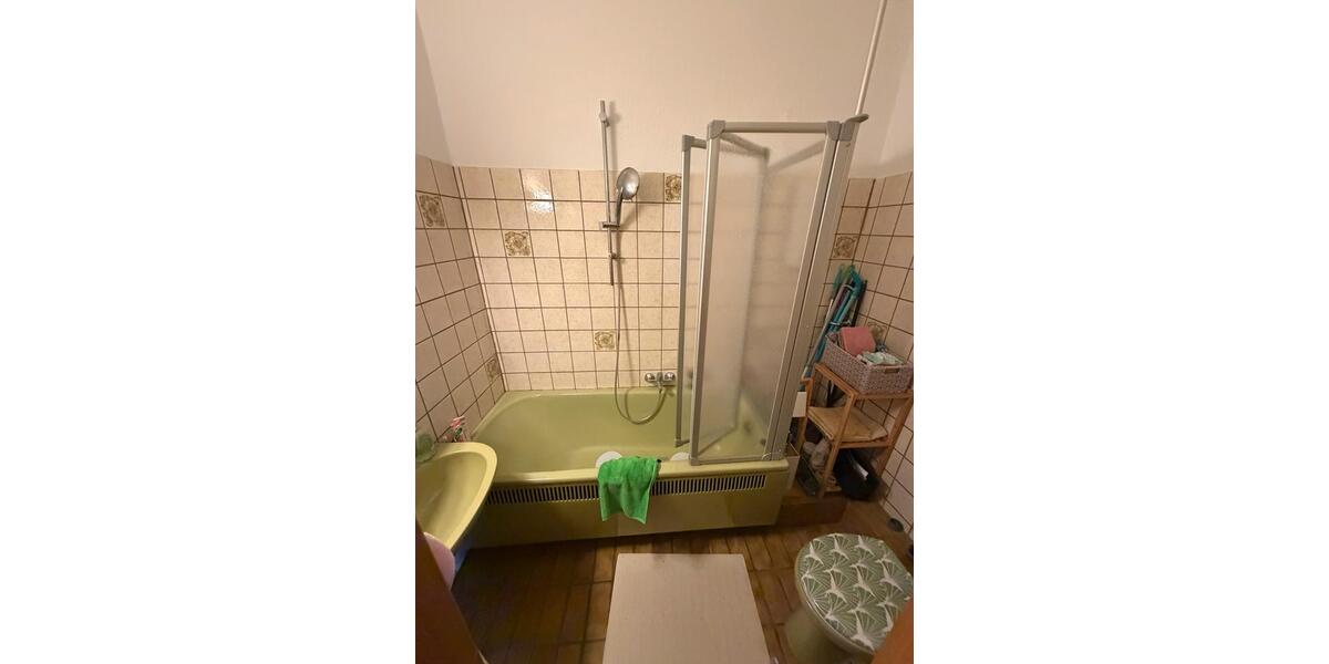 Dachgeschoßwohnung Oberhausen - 2 Zimmer, 50 m&sup2;, 750&euro; | Angebot:26449042