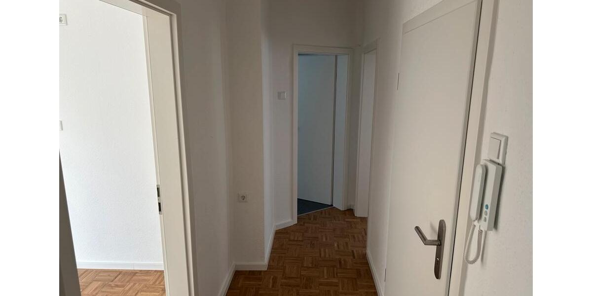 Etagenwohnung Essen Stadtkern - 2.5 Zimmer, 70 m&sup2;, 850&euro; | Angebot:25942661
