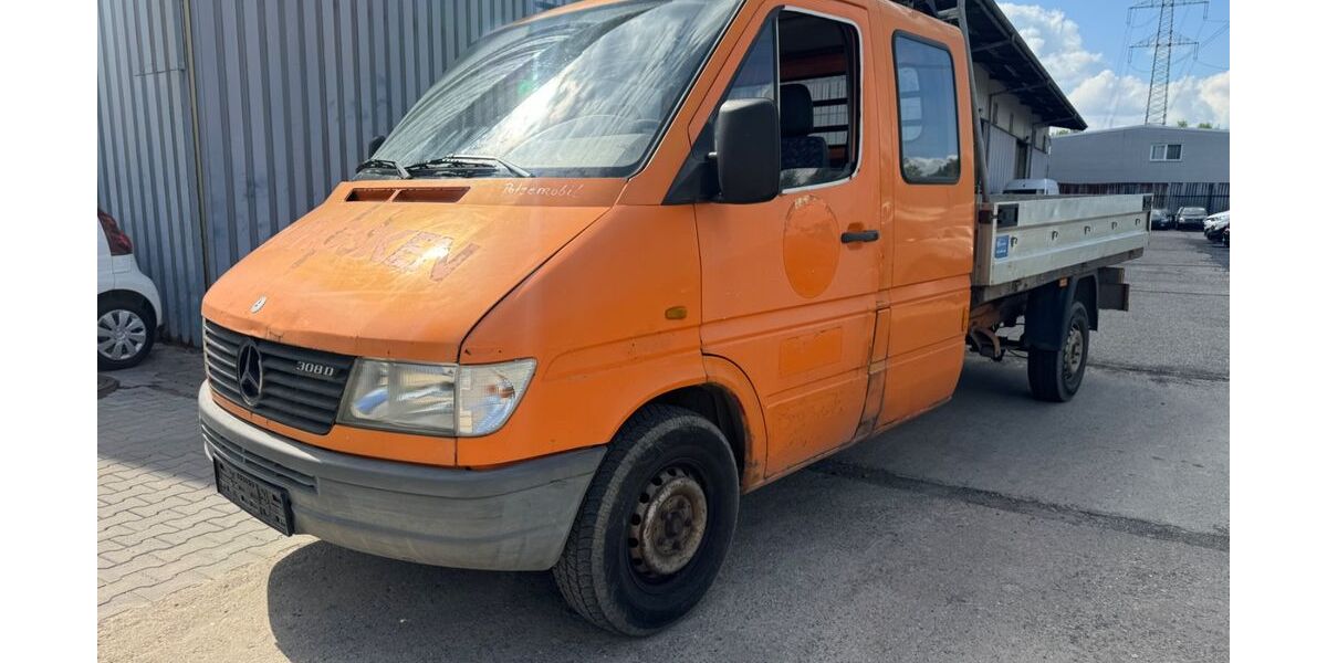 Mercedes-Benz Sprinter 275.000 km 3.450 &euro; Essen 45356