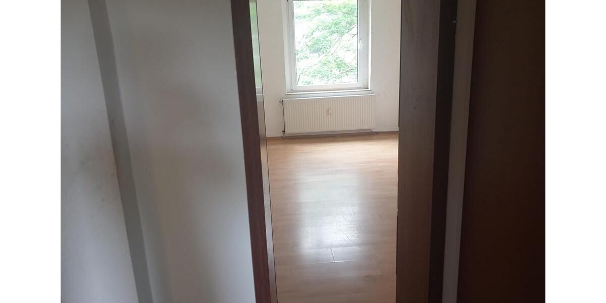 Etagenwohnung Mülheim an der Ruhr Heißen - 1 Zimmer, 47 m&sup2;, 700&euro; | Angebot:26399072
