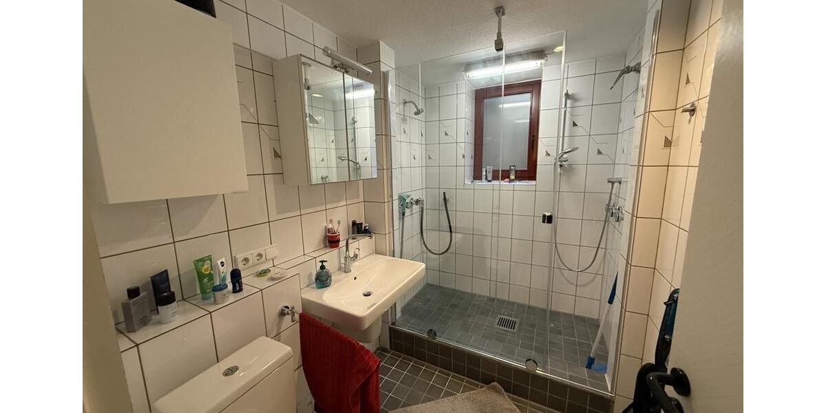 Erdgeschoßwohnung Gladbeck - 3 Zimmer, 135 m&sup2;, 1.300&euro; | Angebot:26021642