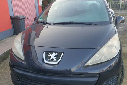 Peugeot 207 193.600 km 1.790 &euro; Dortmund 44328