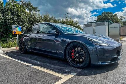 Tesla Model 3 61.790 km 29.500 &euro; Gevelsberg 58285