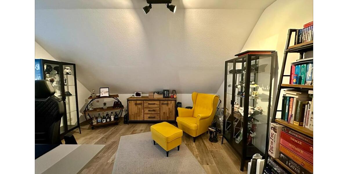 Etagenwohnung Essen Stadtbezirk VI - 4 Zimmer, 99 m&sup2;, 299.000&euro; | Angebot:25050114