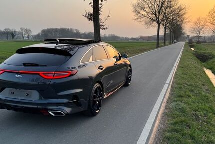 Kia pro ceed / ProCeed 85.000 km 20.999 &euro; Oberhausen 46145